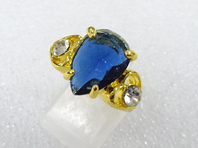 Colored stone ring (size 19)